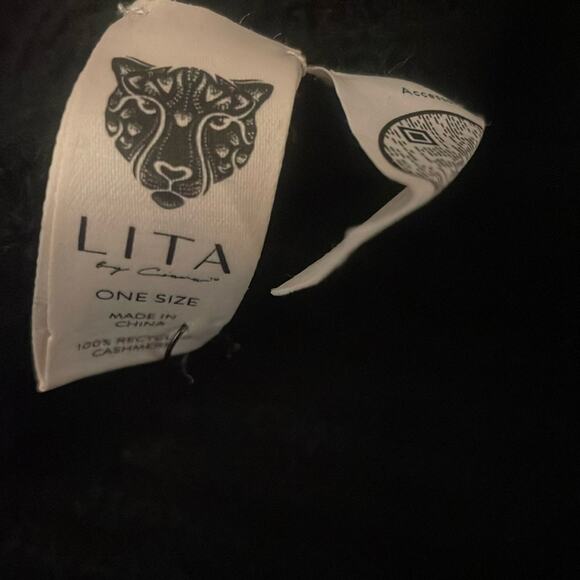 Lita Love Cashmere Beanie in Black New - Picture 4 of 5